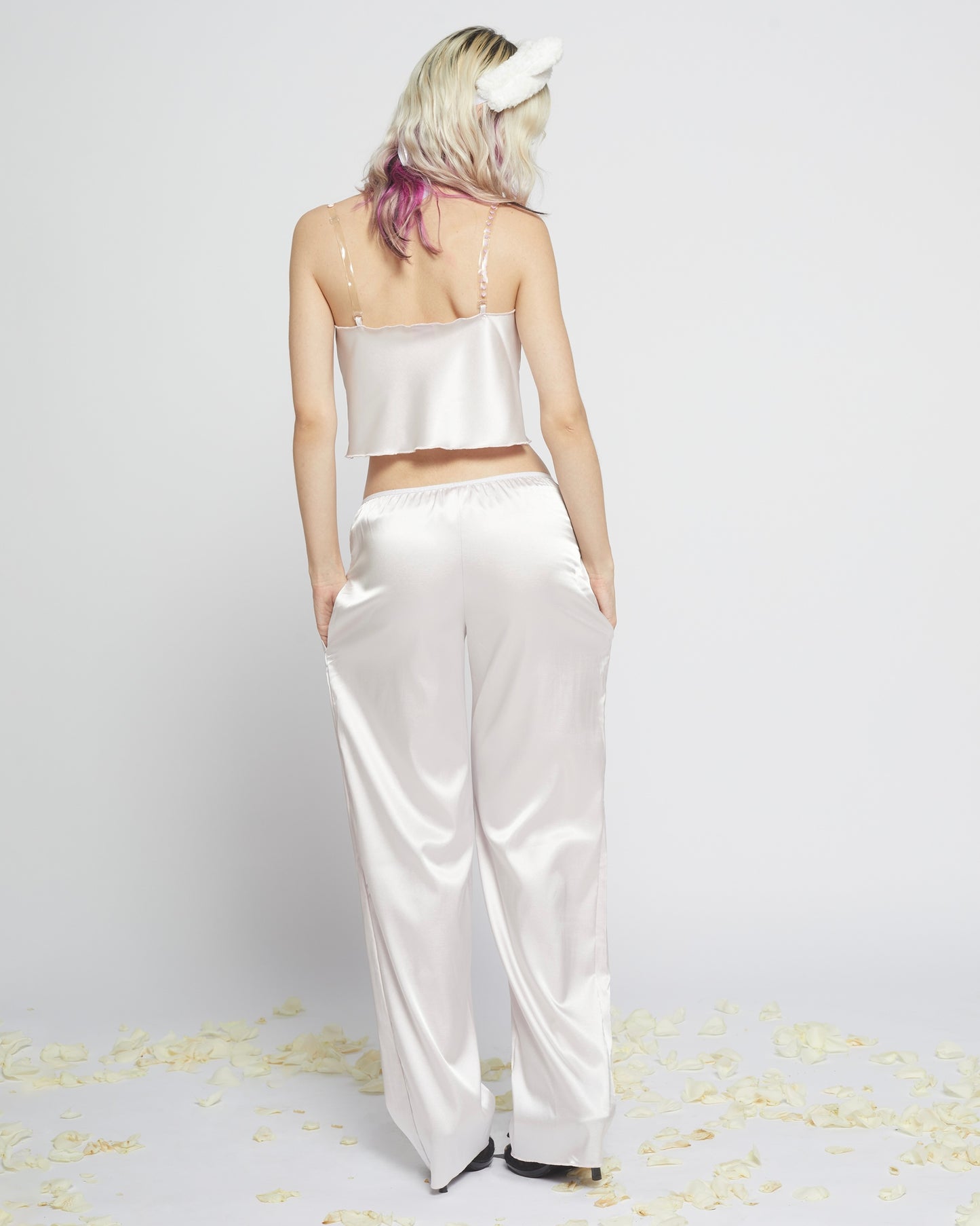 Gleamy Dreamy Satin Pants in Gardenia
