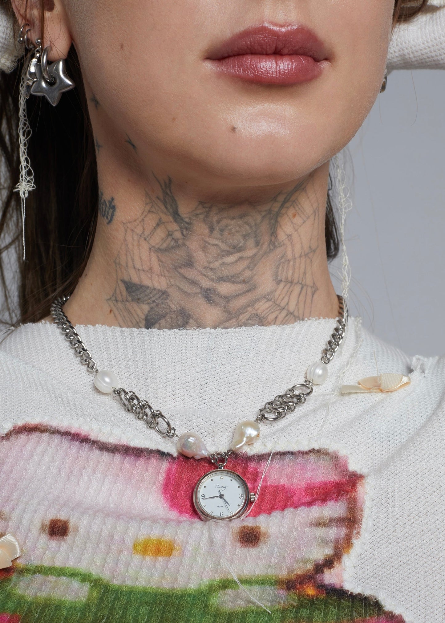 KISS KISS NECKLACE