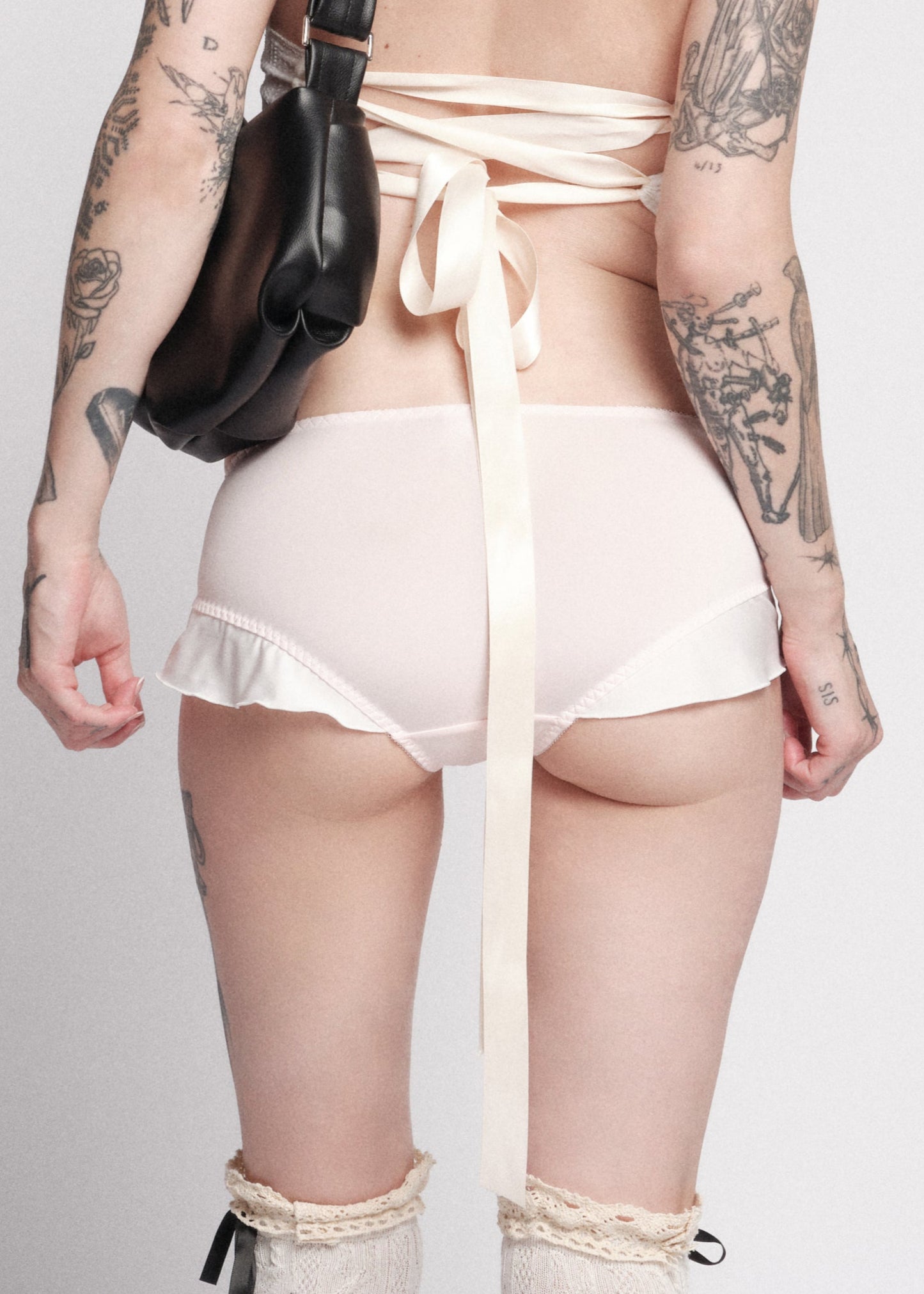 𝒩𝐸𝒲! KITTY MAID BLOOMERS