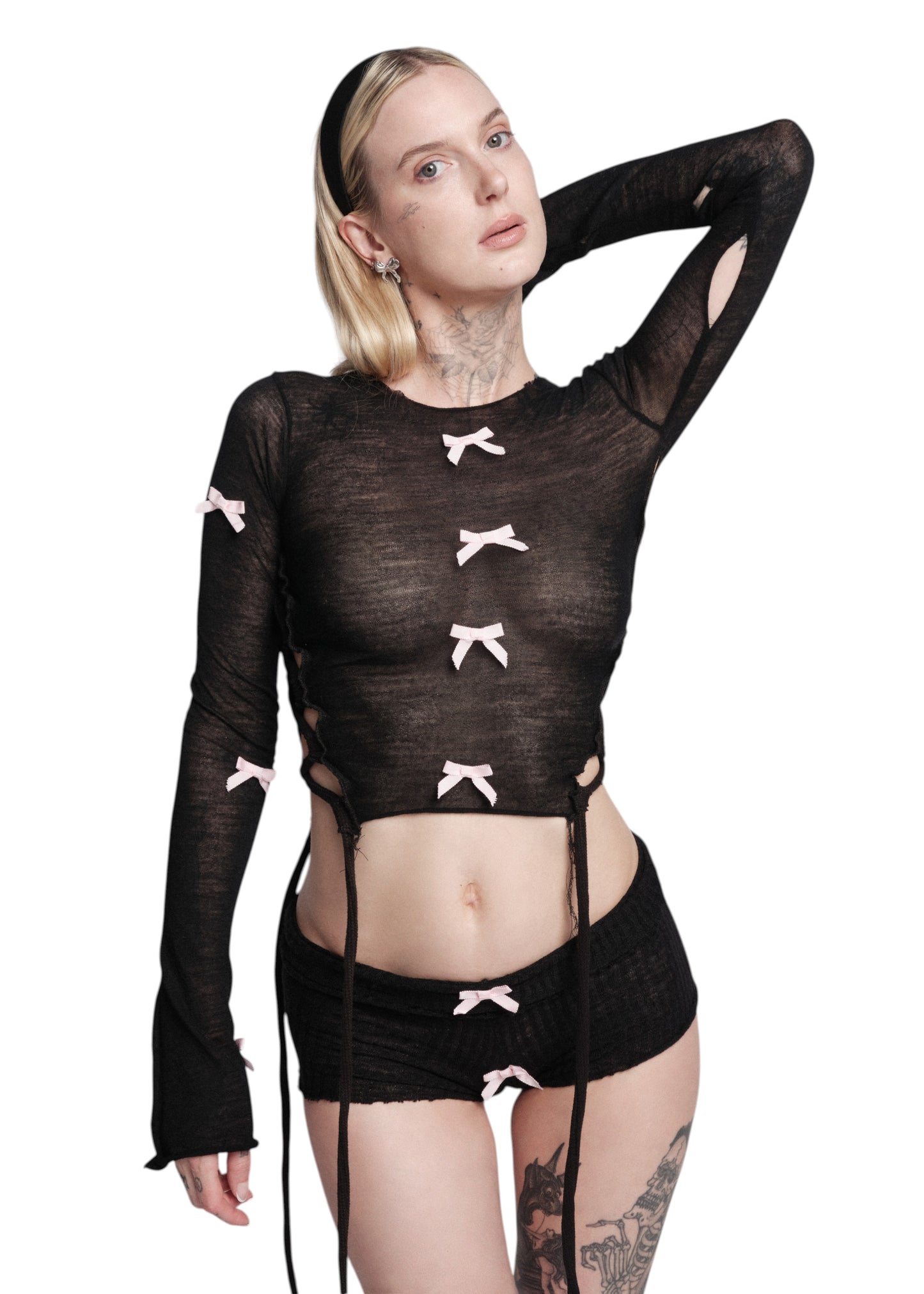 ₊ ⊹₍ᐢᐢ₎ ᰔ BLK PINK LONGSLEEVE 🎀