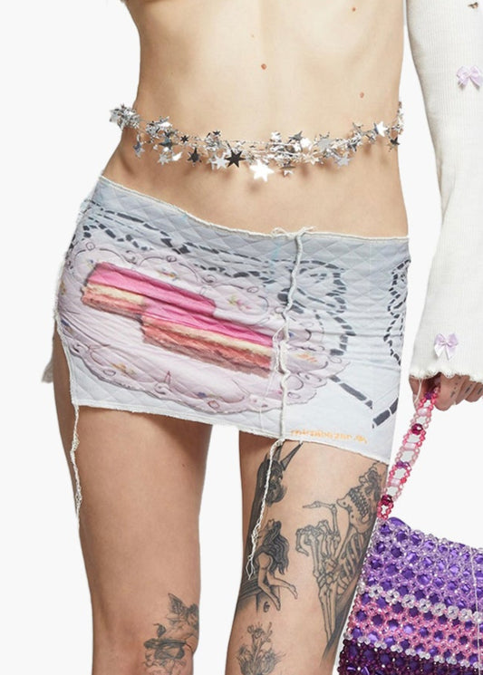 CAKE ./>.< { MINI SKIRT }